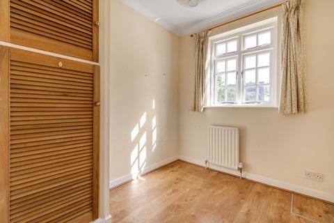 14 Bellamy Street, London, SW12 8BU