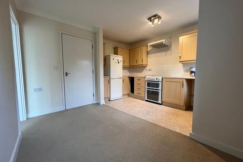 3 bedroom flat to rent - Athelstan Road, Sycamore House Athelstan Road, SO23
