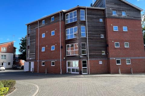 3 bedroom flat to rent, Athelstan Road, Sycamore House Athelstan Road, SO23