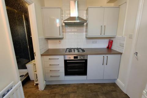 2 bedroom flat to rent, Ground Floor Flat, Polsloe Road