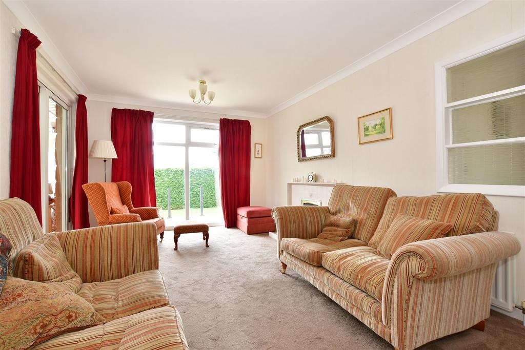 Redcliff Close, Yaverland, Sandown, Isle of Wight 3 bed detached bungalow for sale £300,000