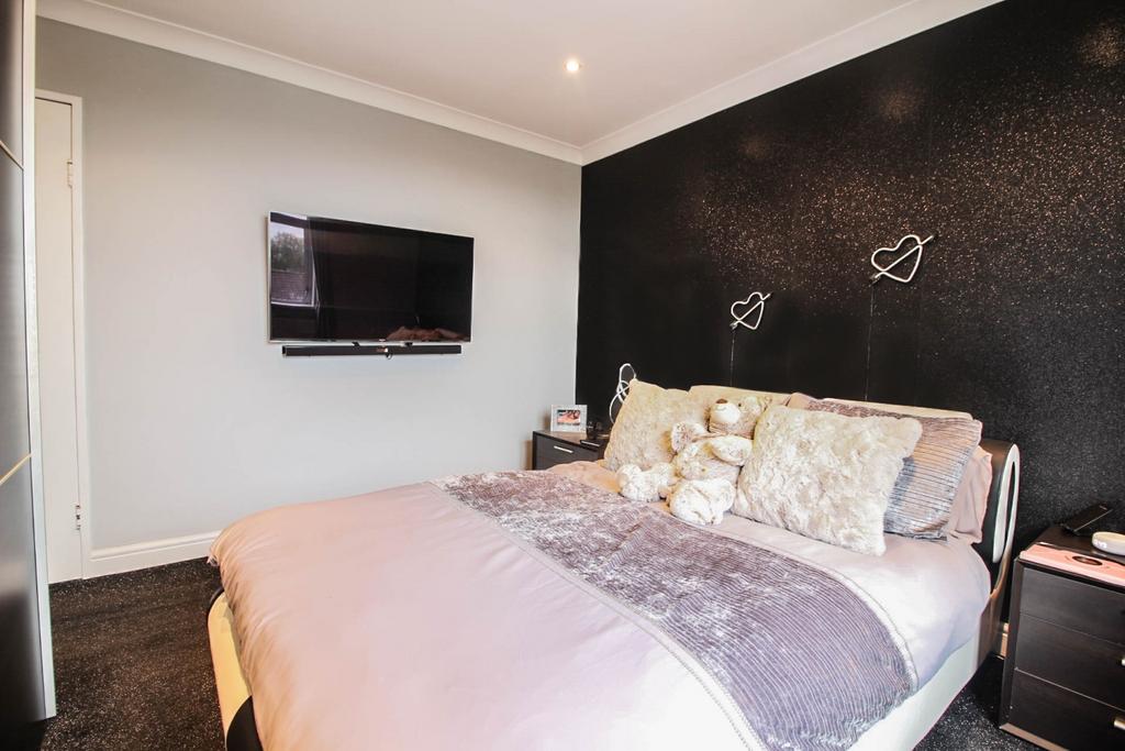 Coronation avenue 5