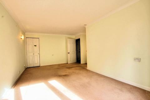 2 bedroom retirement property for sale - Heath Road, Haywards Heath, RH16