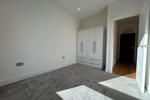 undefined, The Ring, Bracknell, Berkshire, RG12