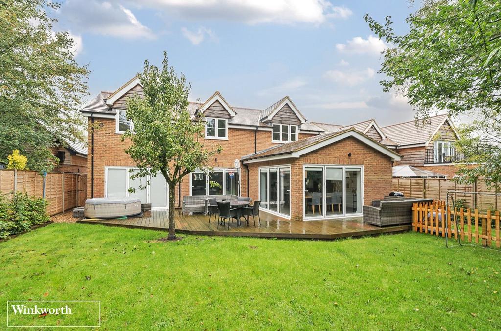 Grove Road, Basingstoke, Hampshire, RG21 4 bed detached house for sale