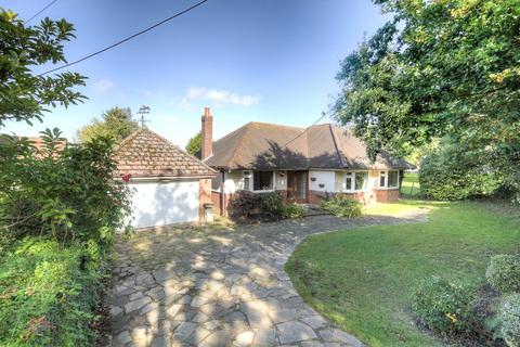 3 bedroom bungalow for sale, Woolmongers Lane, Ingatestone, CM4