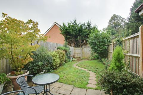 35 Cherry Gardens, Bishops Waltham, Southampton, SO32 1SD