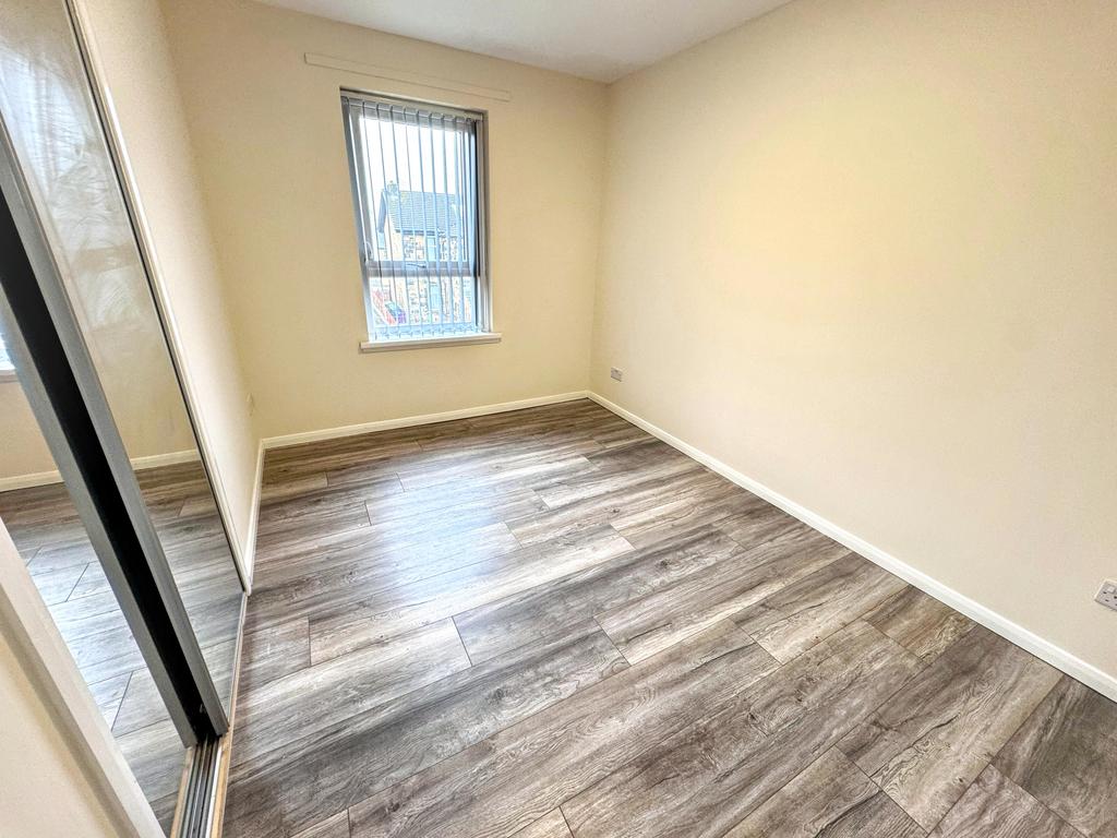 Bedroom 2 (1)