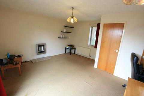2 bedroom semi-detached house to rent, Clarkson Drive, Beeston, Nottingham, NG9