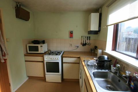 2 bedroom semi-detached house to rent, Clarkson Drive, Beeston, Nottingham, NG9