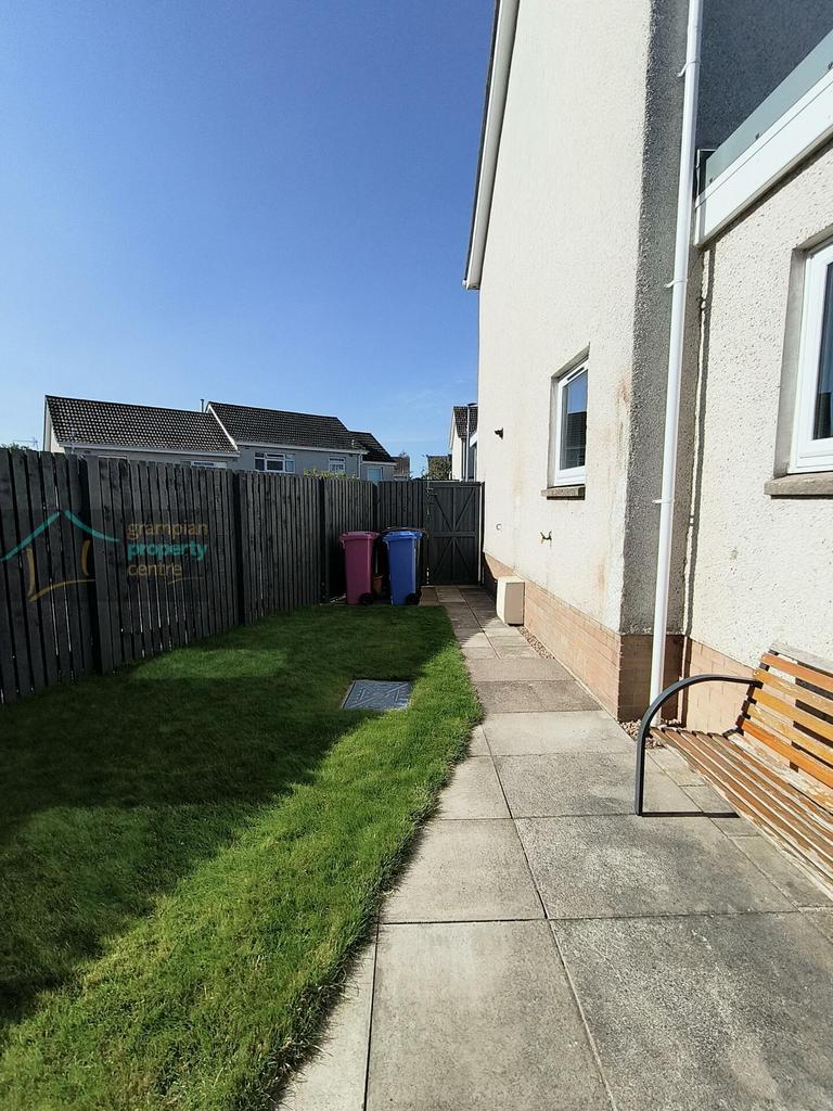 Side Garden 1