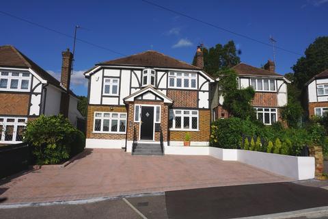 30 Tudor Close, Chessington, KT9 1BL