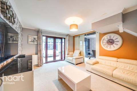 22 Claudius Way, Witham, CM8 1PY