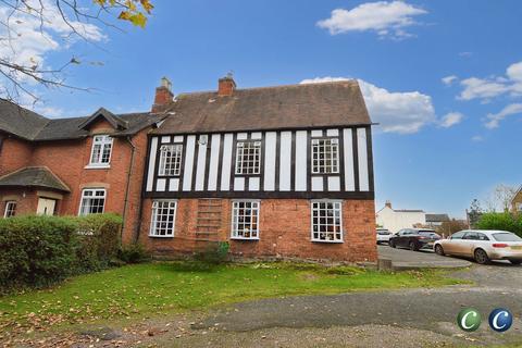 3 bedroom townhouse for sale, Sheep Fair, Rugeley, WS15 2AT