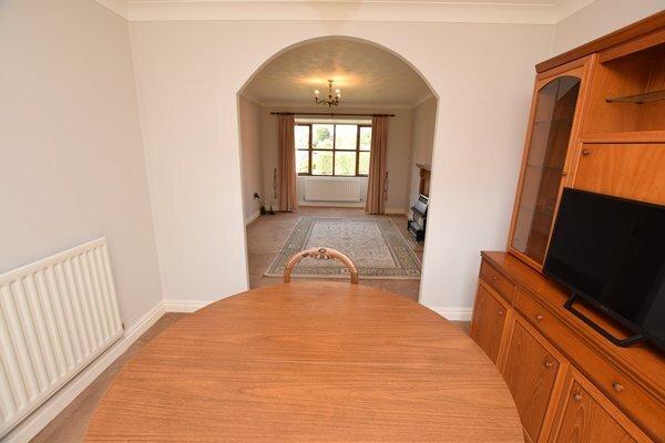 Dining room to lounge