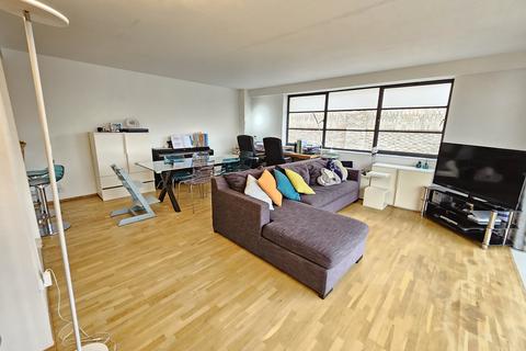 2 bedroom flat to rent, New Wharf Road, London N1