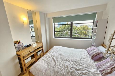2 bedroom flat to rent, New Wharf Road, London N1