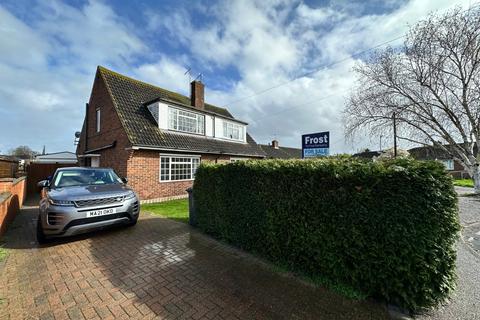 9 Haywards Mead, Eton Wick, Windsor, SL4 6JN