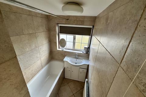 9 Haywards Mead, Eton Wick, Windsor, SL4 6JN