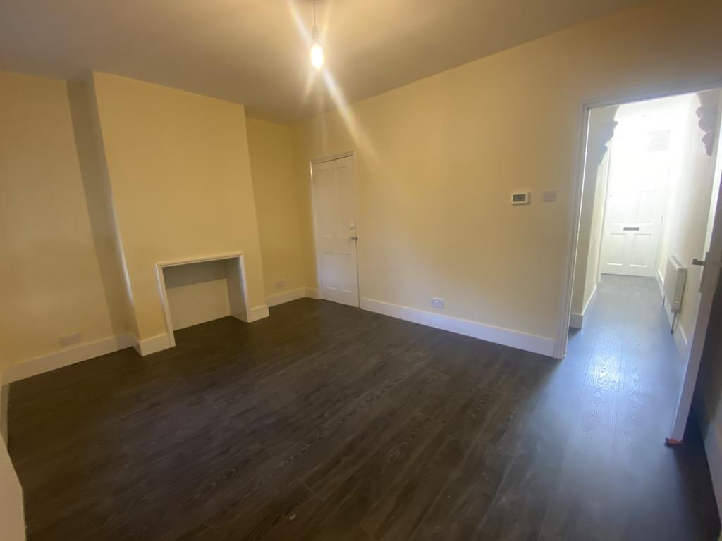 Regent Road, Gillingham, Kent, ME7 3 bed end of terrace house to rent