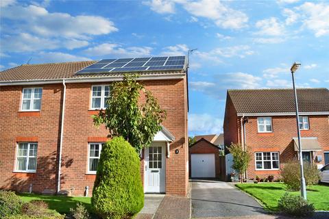 3 bedroom semi-detached house for sale, Givendale Close, Bridlington, East Yorkshire, YO16