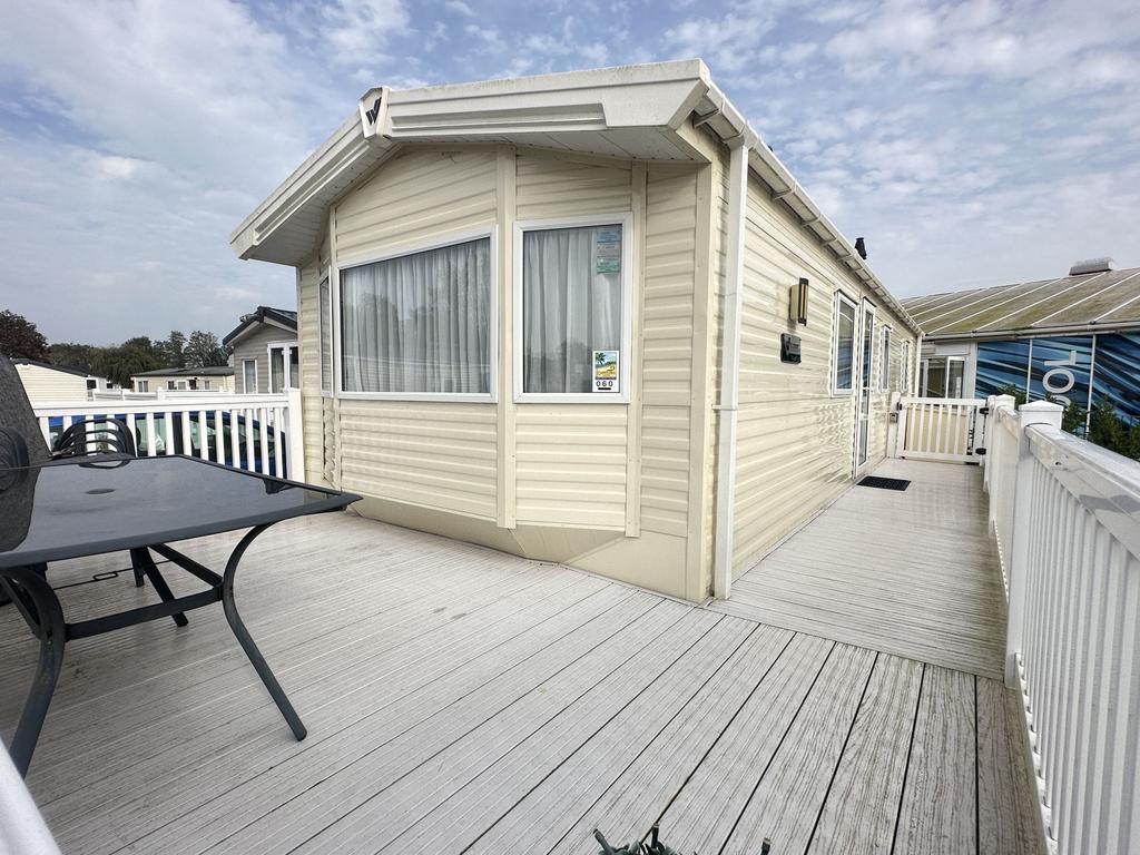 Dawlish Sands, Dawlish Warren, EX7 2 bed park home for sale £30,000