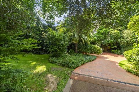 5 West Rise, London, W2 2YA