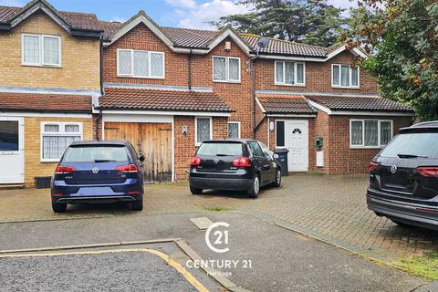 6 Caledonian Close, Ilford, IG3 9QF