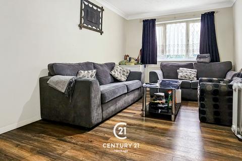 6 Caledonian Close, Ilford, IG3 9QF