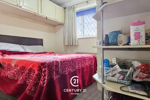 6 Caledonian Close, Ilford, IG3 9QF