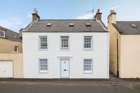 11 Deveronside, Banff, AB45 1HP