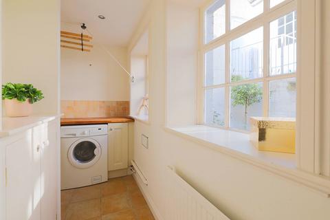 11 Deveronside, Banff, AB45 1HP