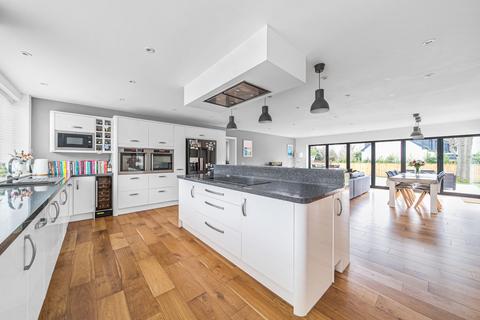 Smoke Acre Cross Way, Shawford, Winchester, SO21 2BZ