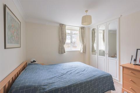 1 bedroom apartment for sale, Pemberton Row, Temple, EC4A
