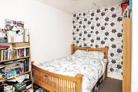 3 Harrington Road, Rothwell, Kettering, NN14 6AP
