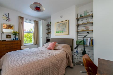 8 Silverton Road, London, W6 9NY
