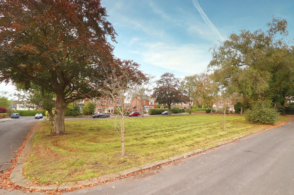 Egerton Park, Worsley, M28 4 bed detached house £599,995