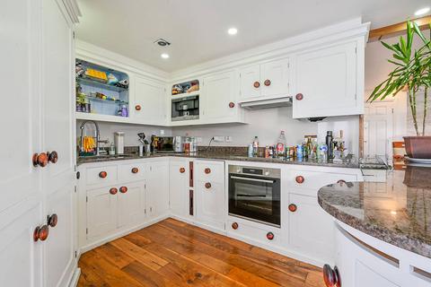 65 Holland Gardens, Brentford, TW8 0BF