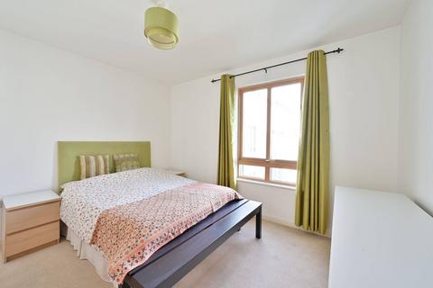 1 bedroom flat for sale, Holford Way, Roehampton, London, SW15