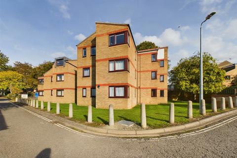 undefined, Beaulands Close Cambridge
