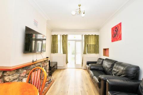 6 bedroom semi-detached house for sale, Northwick Avenue, Kenton, HA3 0AT
