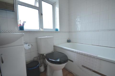 6 Ridgeway East, Sidcup, DA15 8RZ