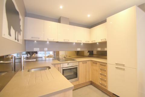 2 bedroom apartment to rent, Omega Place, London N1