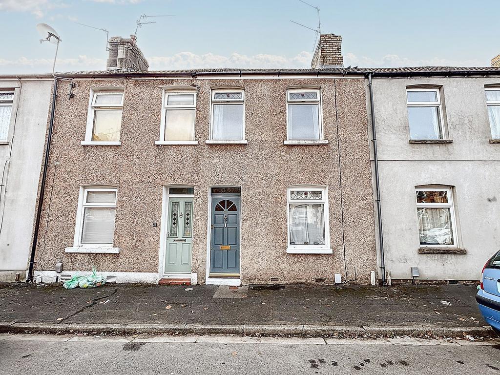 Cardiff, Cardiff CF14 3 bed terraced house for sale £260,000