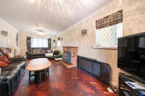Mandirya Beeches Road, Farnham Common, Slough, SL2 3PS