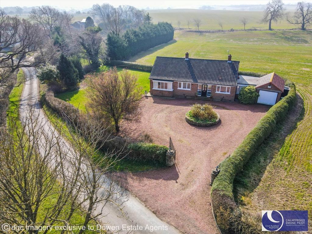 FOXTON, SEDGEFIELD 2 bed detached bungalow to rent £1,230 pcm (£284 pw)