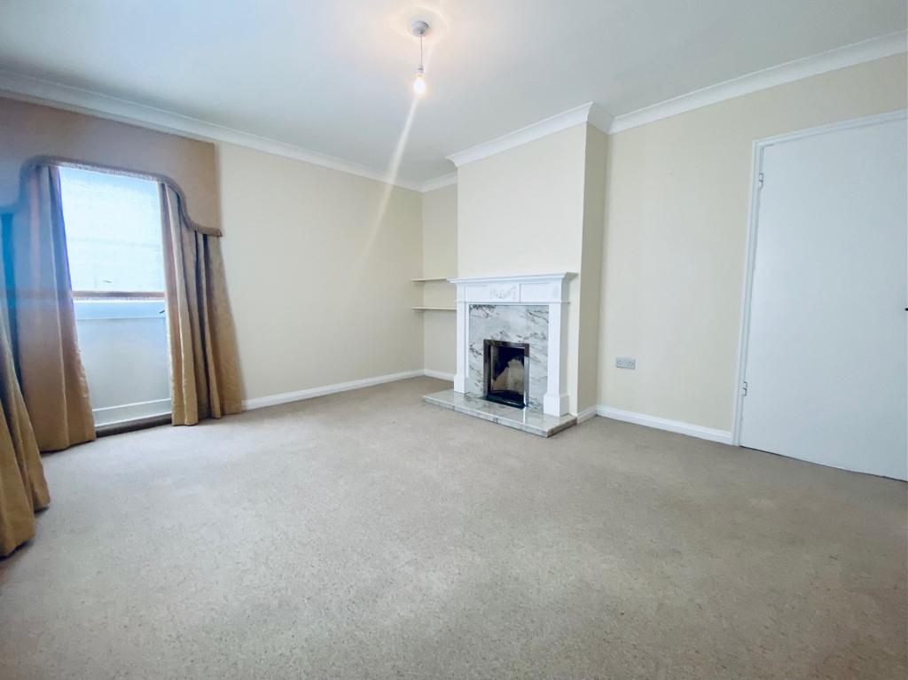 FOXTON, SEDGEFIELD 2 bed detached bungalow £1,230 pcm (£284 pw)