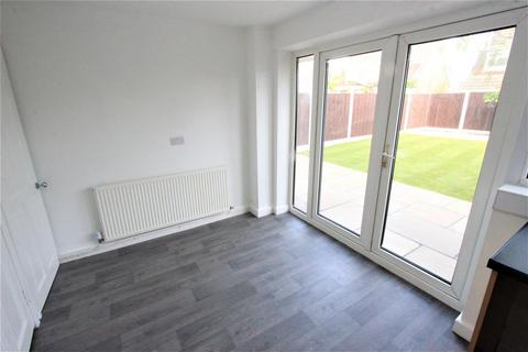 3 bedroom semi-detached house for sale - Merton Road, Great Sutton