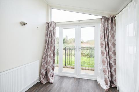 2 bedroom park home for sale, Three Legged Cross, Wimborne, Dorset, BH21