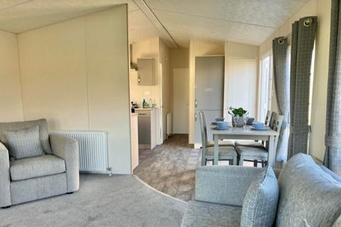 2 bedroom lodge for sale - Broadland Sands Holiday Park, Corton NR32